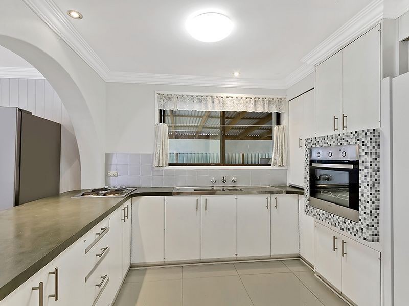 38 Jean Avenue, Berkeley Vale NSW 2261