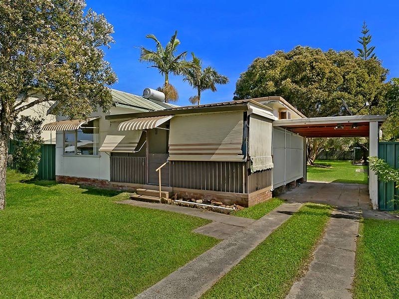 49 Flinders Avenue, Killarney Vale NSW 2261