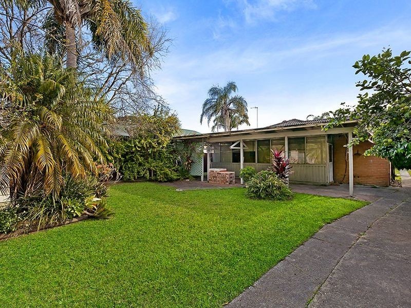 30 McLean Street, Killarney Vale NSW 2261