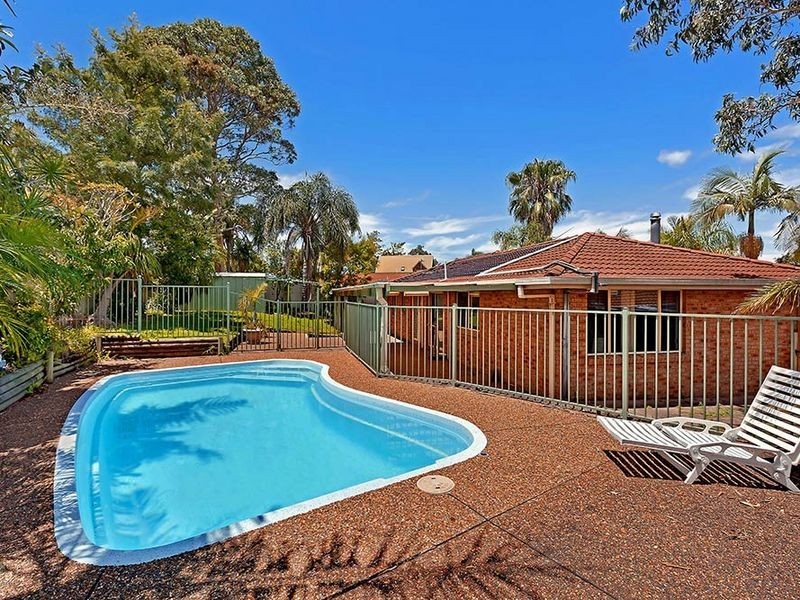 2 Vaughan Close, Killarney Vale NSW 2261