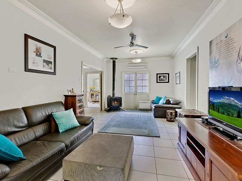 11 Ansell Close, Chittaway Point NSW 2261