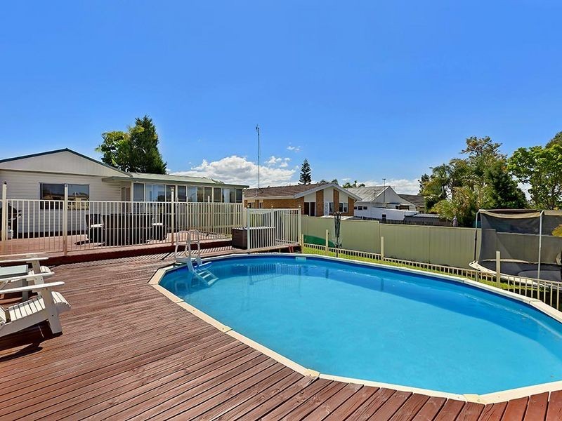 22 Dampier Boulevard, Killarney Vale NSW 2261