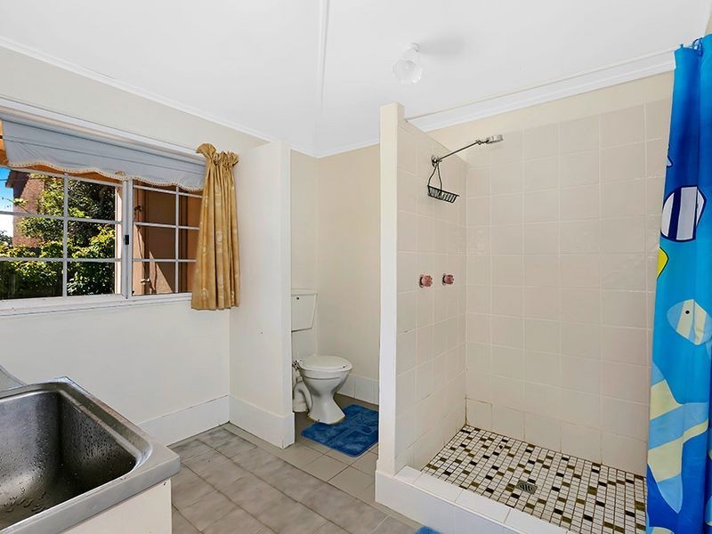 10 Dennis Road, The Entrance North NSW 2261
