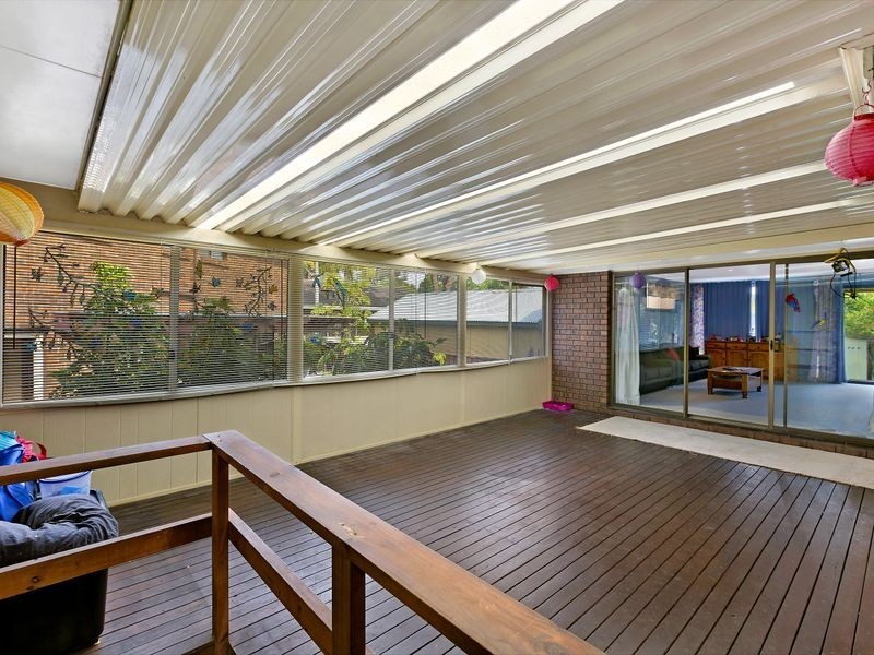 2 Erin Avenue, Berkeley Vale NSW 2261