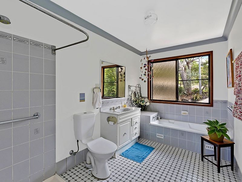 3A Trelawney Street, Killarney Vale NSW 2261