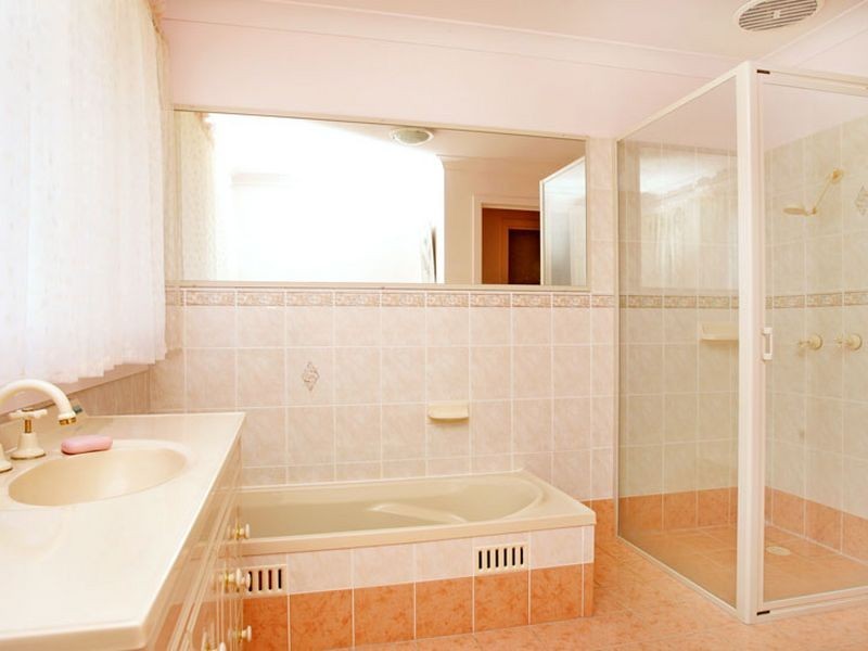 15 Kalua Drive, Chittaway Bay NSW 2261