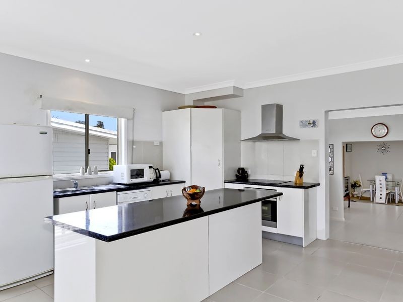 64 Lucinda Avenue, Killarney Vale NSW 2261