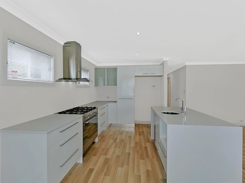 19 Blenhiem Avenue, Berkeley Vale NSW 2261