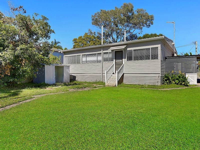 62 Dampier Boulevard, Killarney Vale NSW 2261