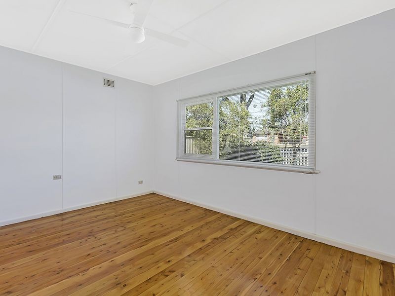 62 Dampier Boulevard, Killarney Vale NSW 2261