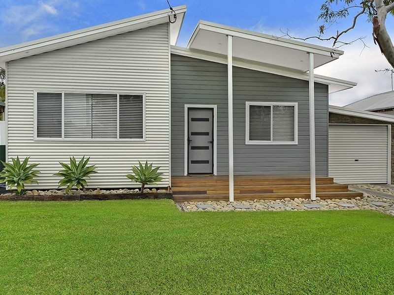 35 Bass Avenue, Killarney Vale NSW 2261
