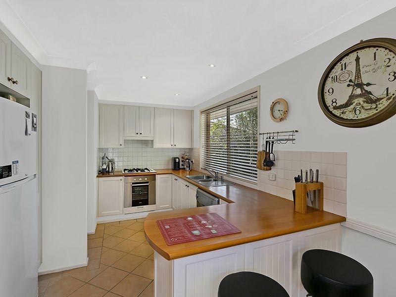 2 Logan Place, Ourimbah NSW 2258
