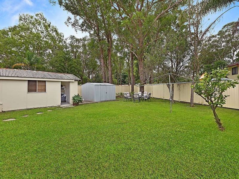 11 Marlborough Place, Berkeley Vale NSW 2261