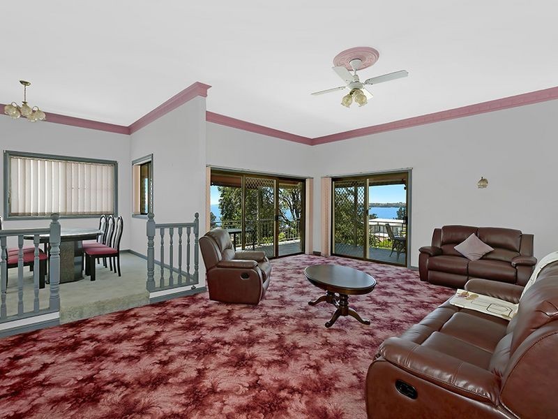 6 Aubrey Street, Killarney Vale NSW 2261