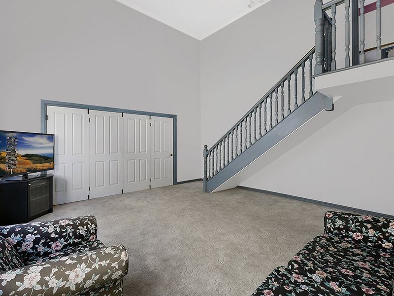 6 Aubrey Street, Killarney Vale NSW 2261