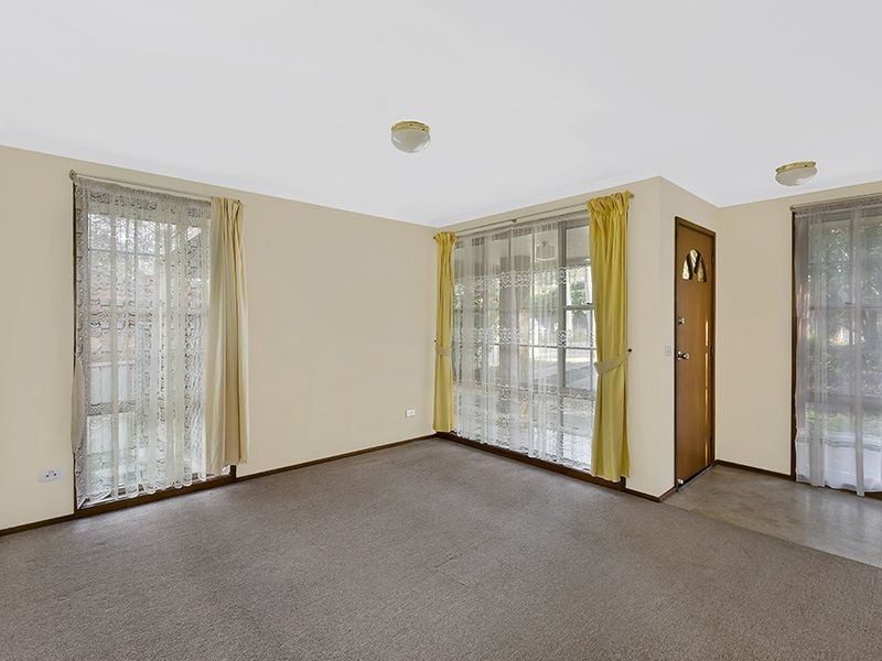 7 Hillside Drive, Berkeley Vale NSW 2261