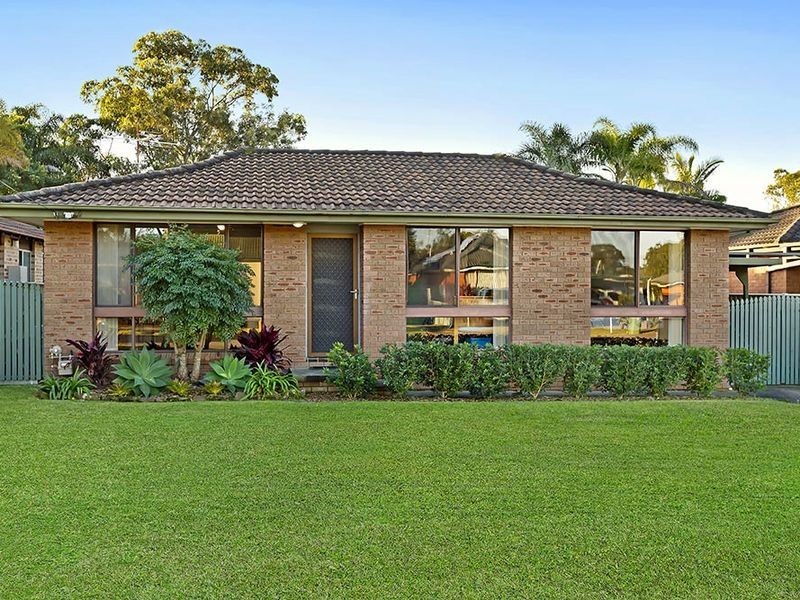 15 Colleen Street, Berkeley Vale NSW 2261