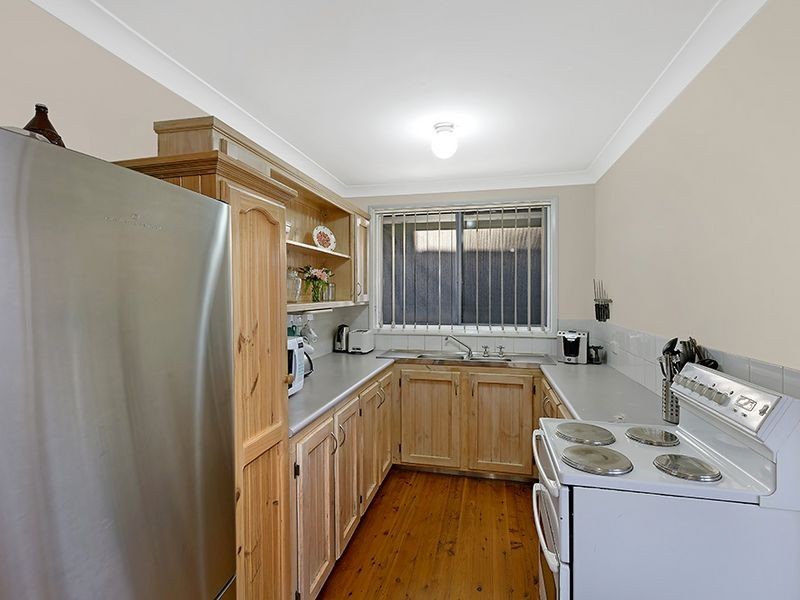 15 Colleen Street, Berkeley Vale NSW 2261