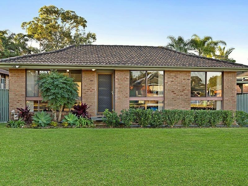 15 Colleen Street, Berkeley Vale NSW 2261