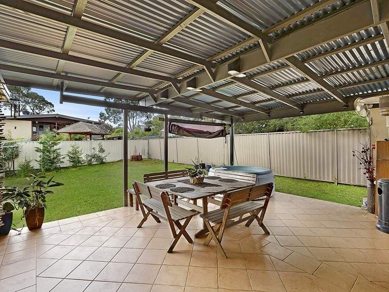 9 Ferndell Way, Berkeley Vale NSW 2261