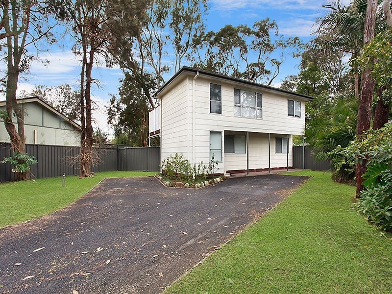 23 Laguna Parade, Berkeley Vale NSW 2261