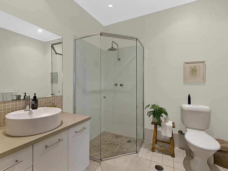 15 South Street, Killarney Vale NSW 2261