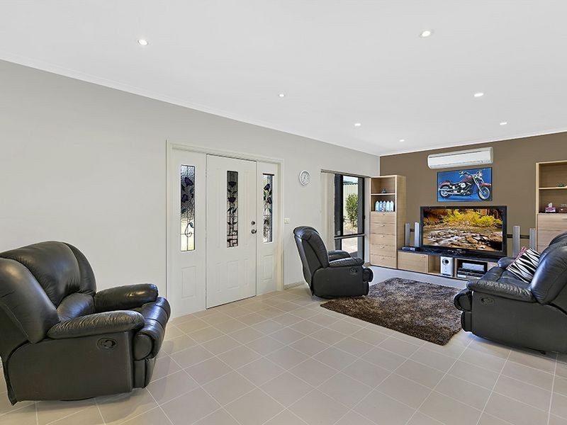 56 Thomas Mitchell Road, Killarney Vale NSW 2261