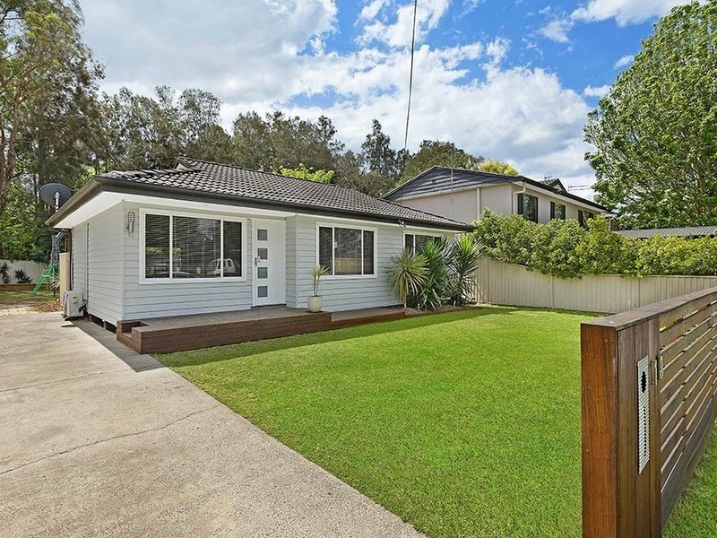 13 Blenheim Avenue, Berkeley Vale NSW 2261