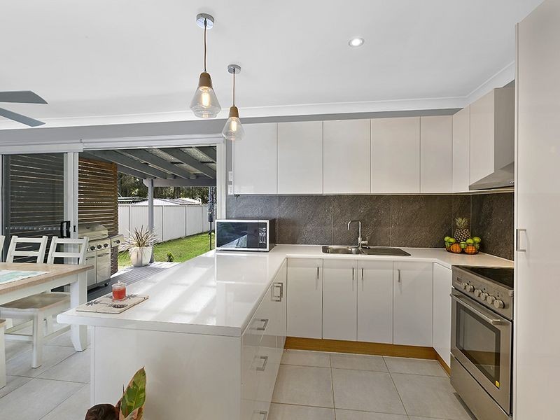 13 Blenheim Avenue, Berkeley Vale NSW 2261