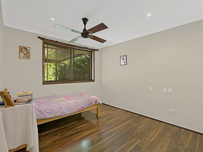 5 Roger Crescent, Berkeley Vale NSW 2261