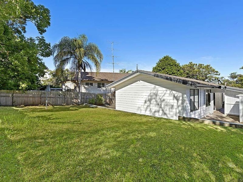 28 George Hely Crescent, Killarney Vale NSW 2261