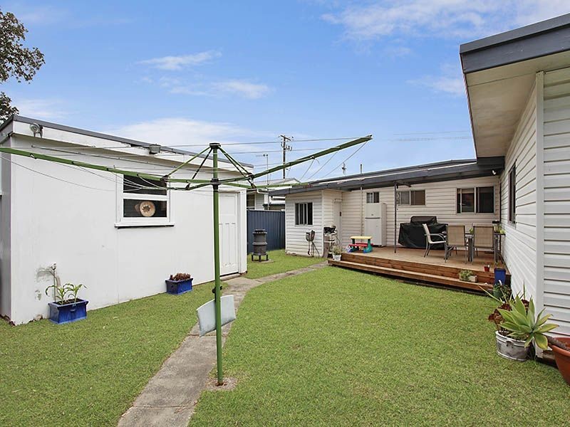 4 Hume Boulevard, Killarney Vale NSW 2261