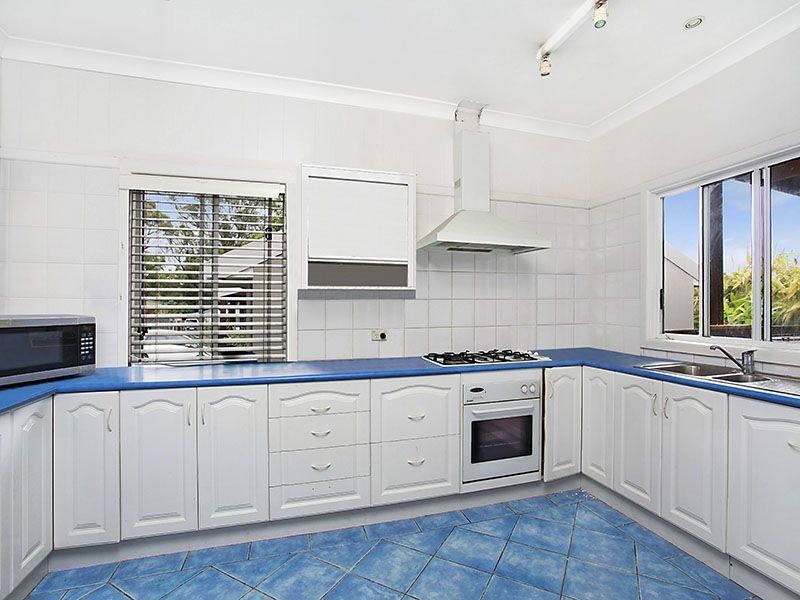 23 George Hely Crescent, Killarney Vale NSW 2261