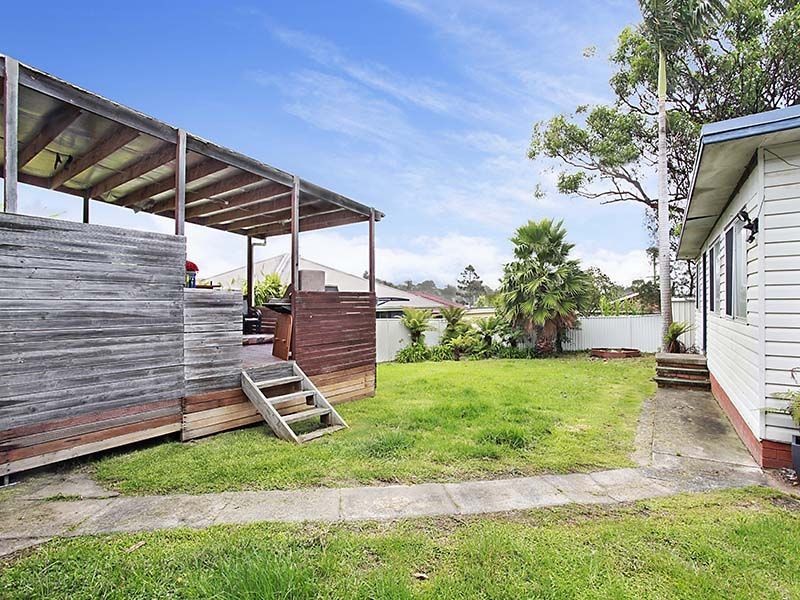 23 George Hely Crescent, Killarney Vale NSW 2261