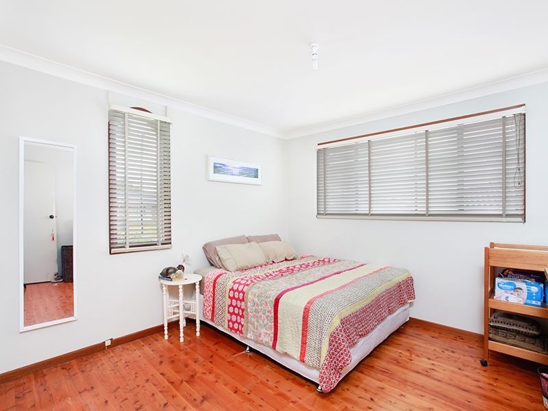 52 Dampier Boulevard, Killarney Vale NSW 2261