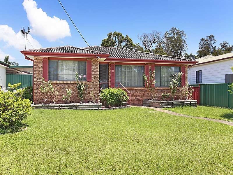 9 Crosby Crescent, Killarney Vale NSW 2261