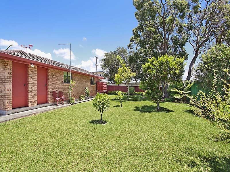 9 Crosby Crescent, Killarney Vale NSW 2261