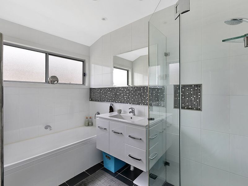 20 Robertson Road, Killarney Vale NSW 2261