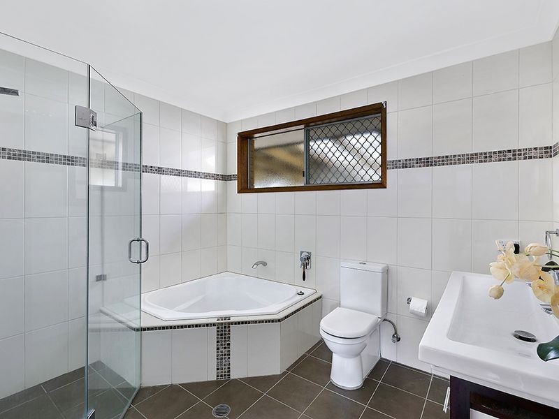 51 Robertson Road, Killarney Vale NSW 2261