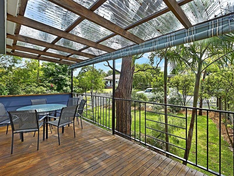 4 Garland Avenue, Killarney Vale NSW 2261