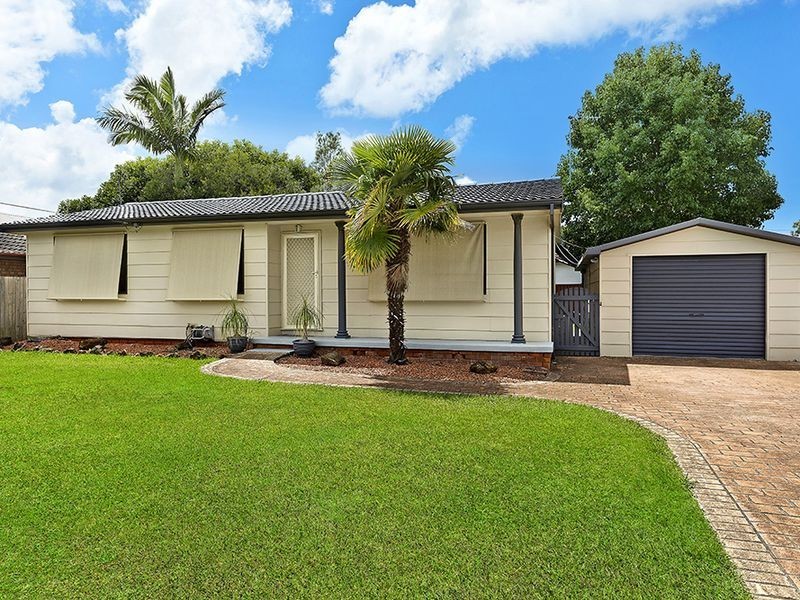 39 Clare Crescent, Berkeley Vale NSW 2261