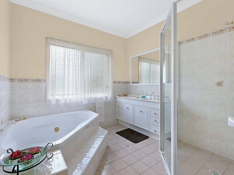 8 Carlyon Street, Killarney Vale NSW 2261