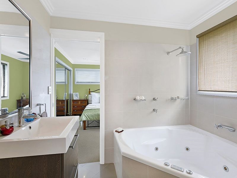 5 Carlyon Street, Killarney Vale NSW 2261