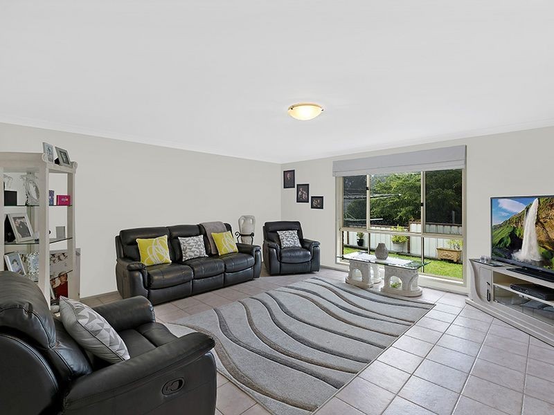 49 Hinemoa Avenue, Killarney Vale NSW 2261