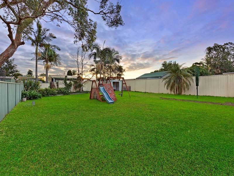 15 McLean Street, Killarney Vale NSW 2261