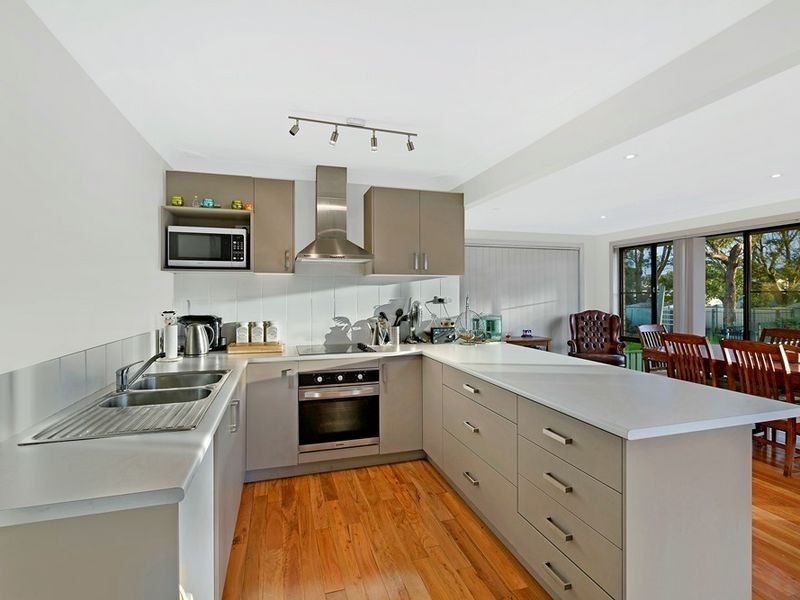 15 McLean Street, Killarney Vale NSW 2261