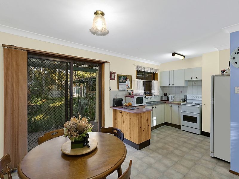 24 Tumbi Creek Road, Berkeley Vale NSW 2261