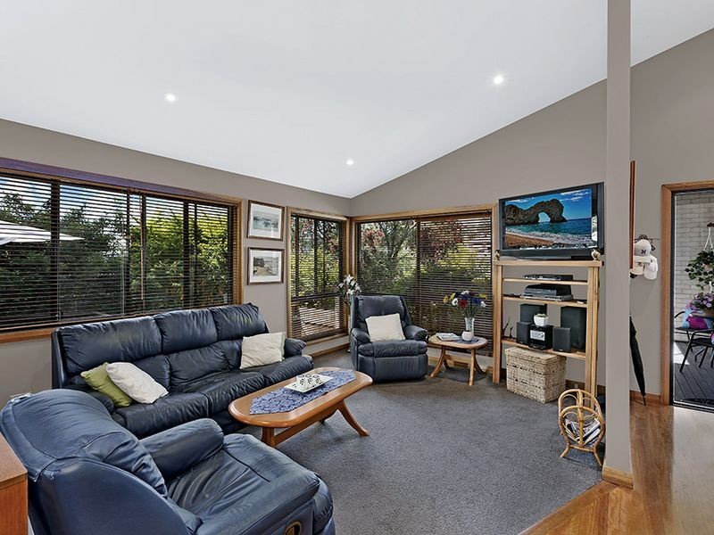 9a McLean Street, Killarney Vale NSW 2261
