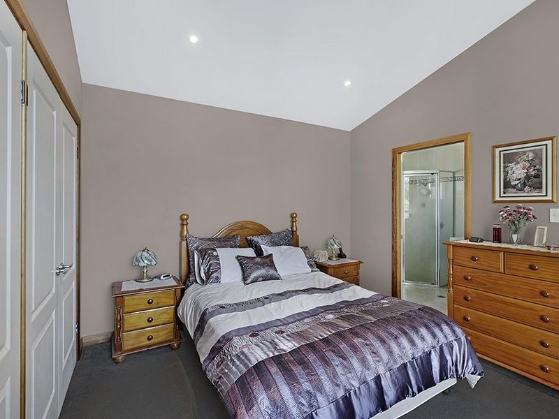 9a McLean Street, Killarney Vale NSW 2261
