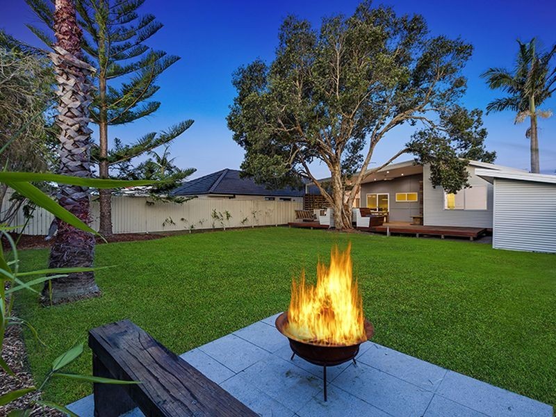 49 Flinders Avenue, Killarney Vale NSW 2261